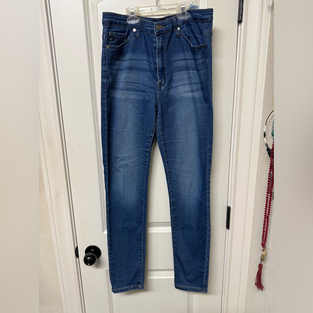 EUC Kancan Jeans size 29